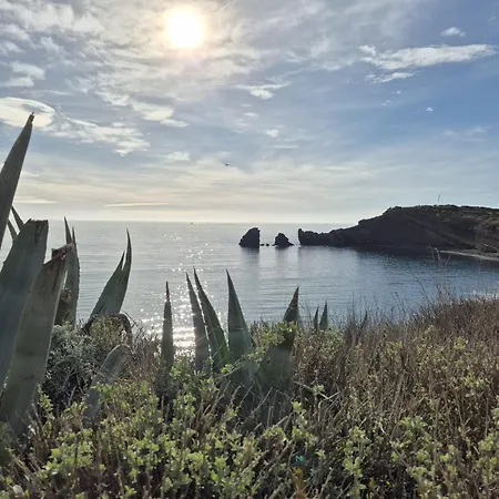 Entre Et Port, Au Bout Du Quai *